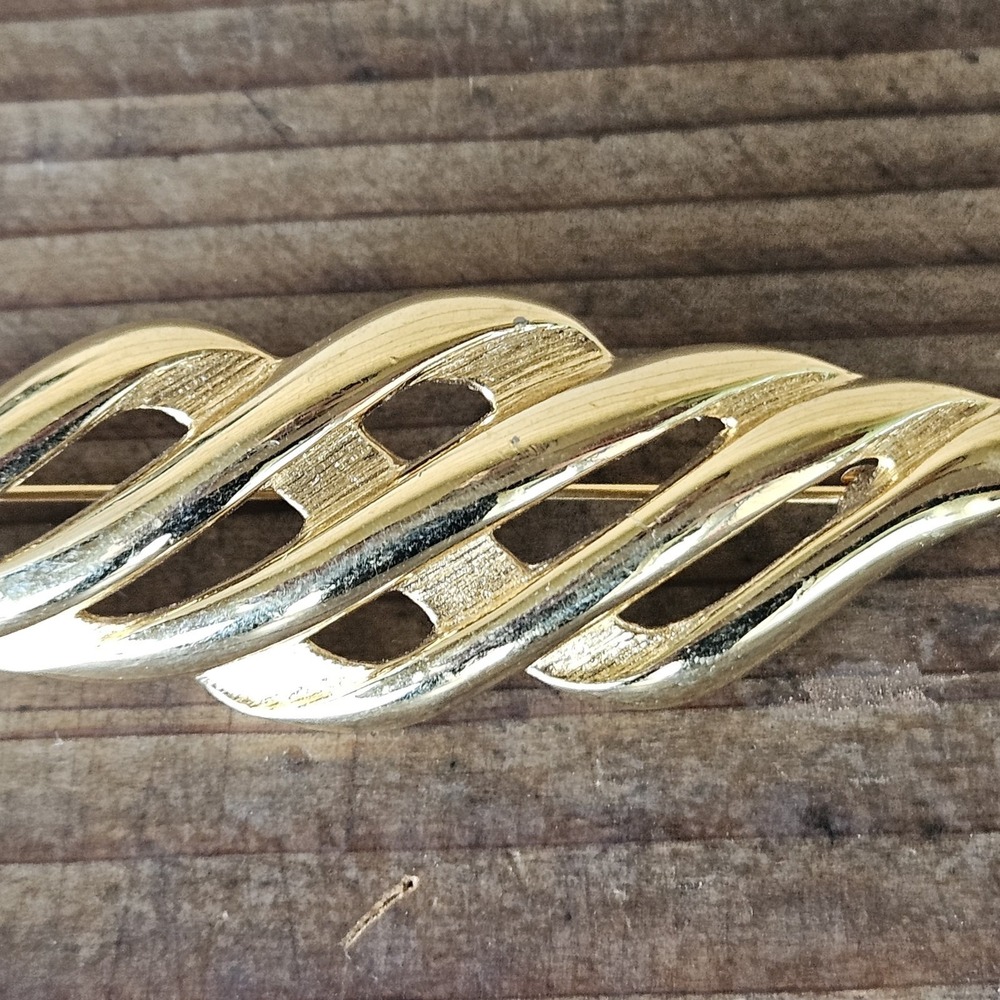 Vintage 1980's Monet Gold Tone Abstract Modernist Brooch 3" - Picture 3 of 5